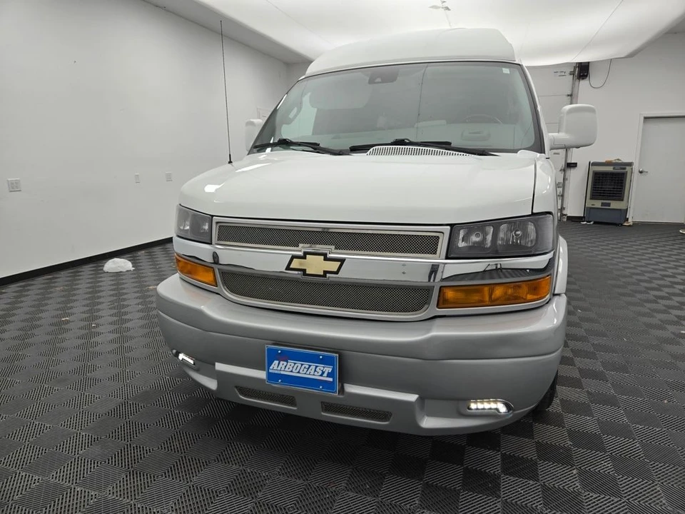 2021 Chevrolet Express - Image 12 of 12