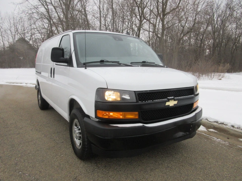 2021 Chevrolet Express - Image 18 of 21
