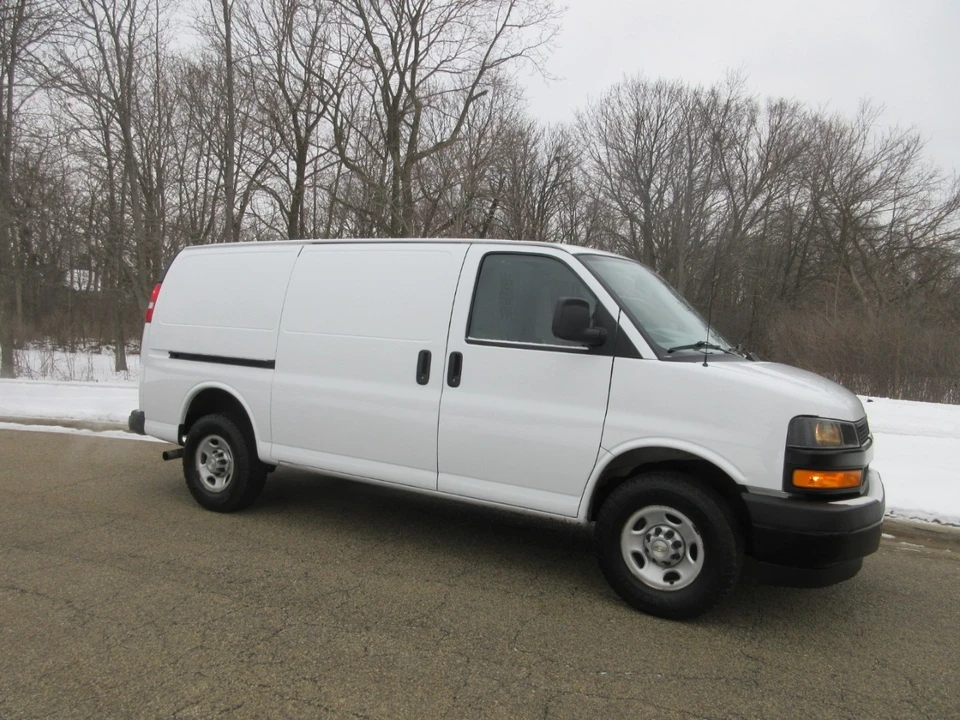 2021 Chevrolet Express - Image 4 of 21