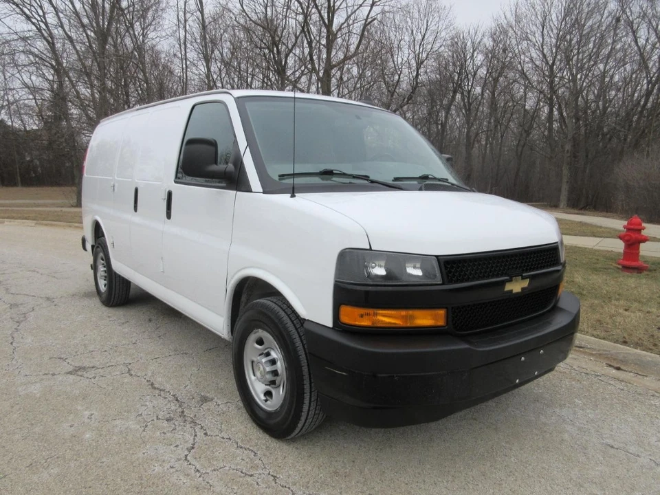 2021 Chevrolet Express - Image 12 of 21