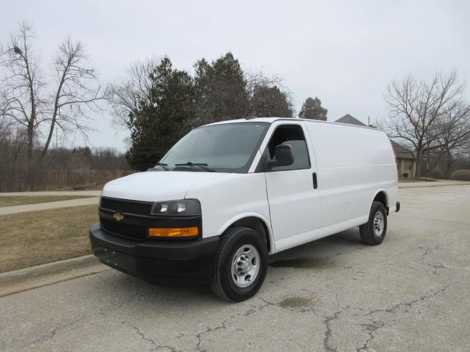 2021 Chevrolet Express - Image 2 of 21