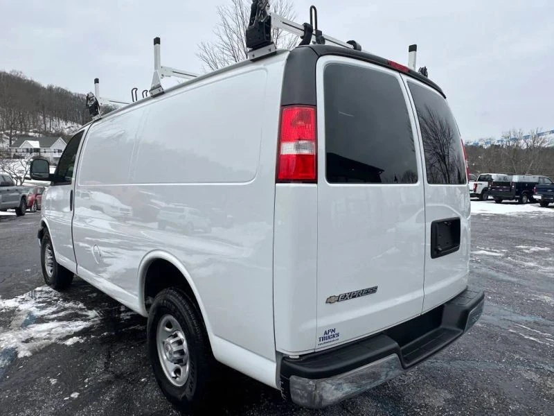 2021 Chevrolet Express - Image 5 of 12