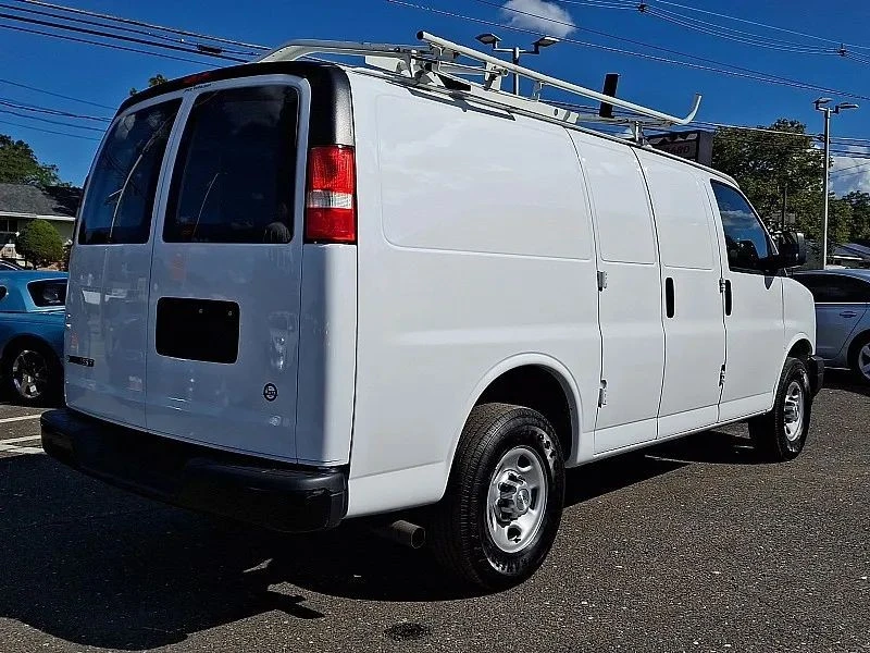 2021 Chevrolet Express - Image 7 of 12
