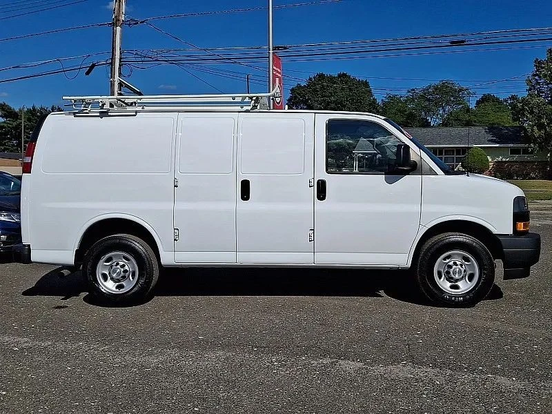 2021 Chevrolet Express - Image 8 of 12