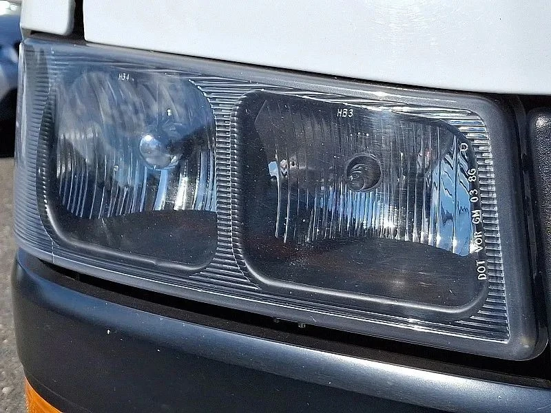 2021 Chevrolet Express - Image 10 of 12