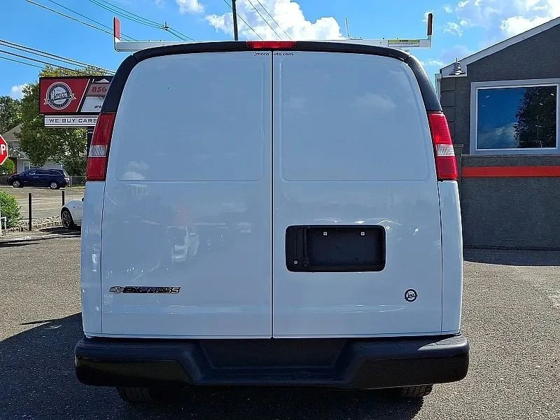 2021 Chevrolet Express - Image 6 of 12