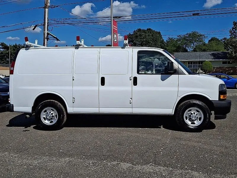 2021 Chevrolet Express - Image 8 of 12