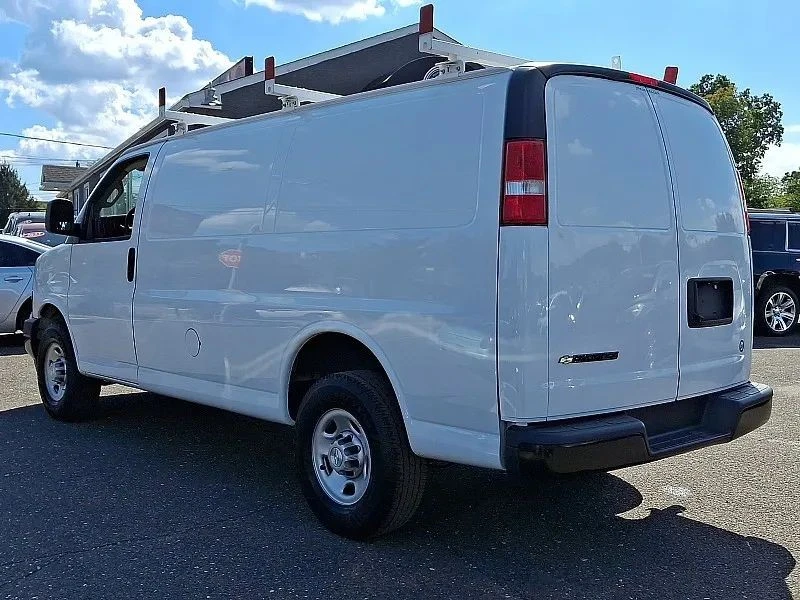 2021 Chevrolet Express - Image 5 of 12