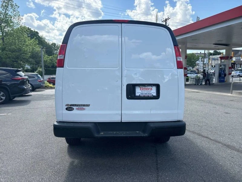 2021 Chevrolet Express - Image 5 of 12