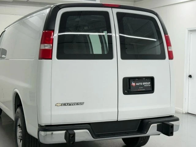 2021 Chevrolet Express - Image 9 of 12