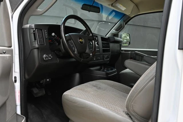 2021 Chevrolet Express - Image 13 of 18