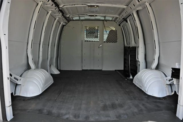 2021 Chevrolet Express - Image 10 of 18