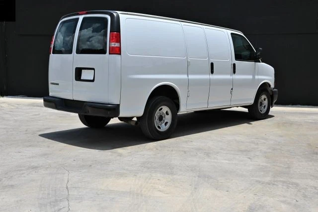 2021 Chevrolet Express - Image 6 of 18