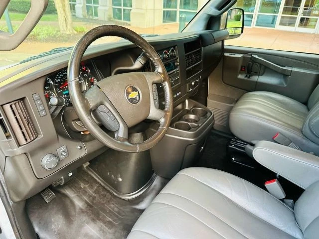 2021 Chevrolet Express - Image 14 of 21