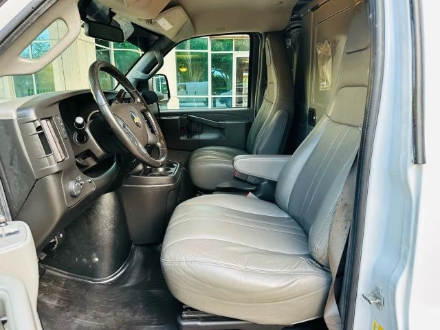 2021 Chevrolet Express - Image 16 of 21
