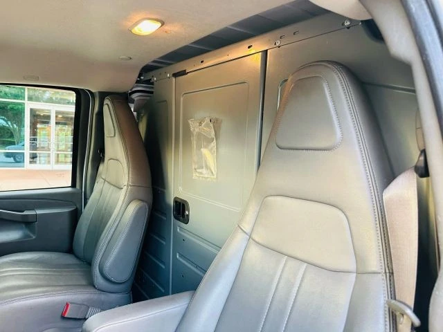 2021 Chevrolet Express - Image 17 of 21