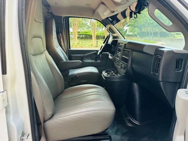 2021 Chevrolet Express - Image 20 of 21