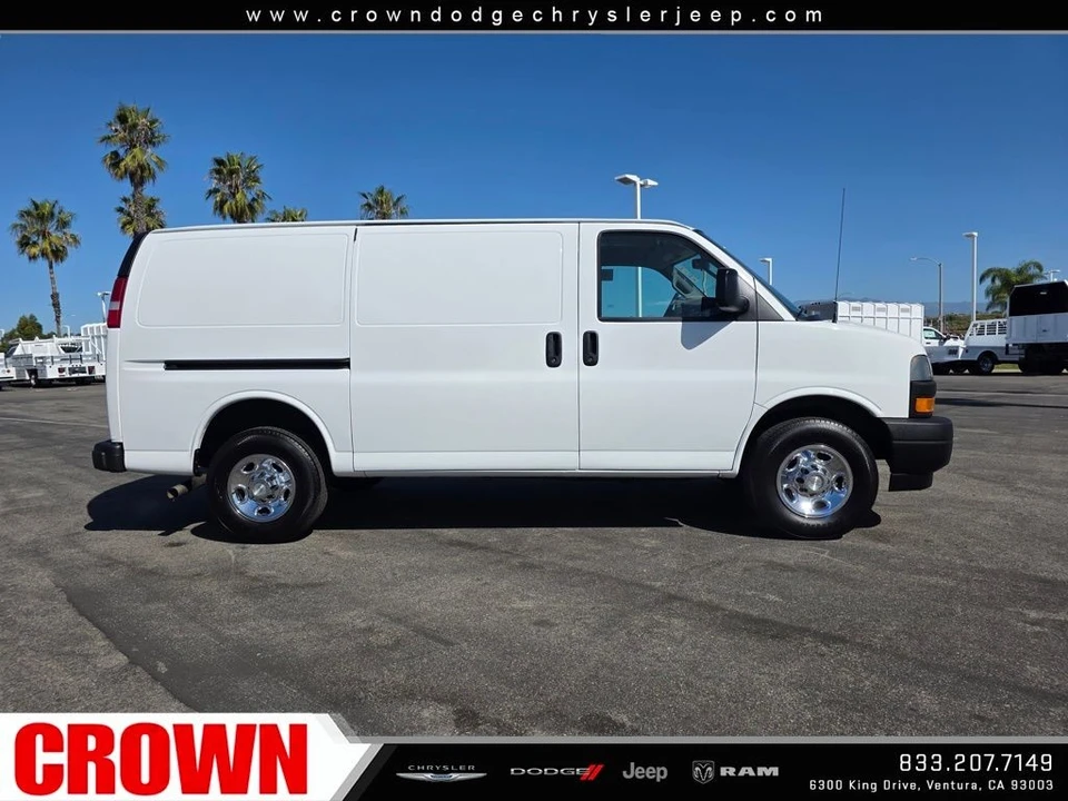 2021 Chevrolet Express - Image 8 of 21