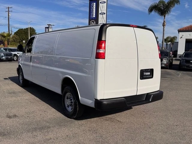 2021 Chevrolet Express - Image 10 of 21