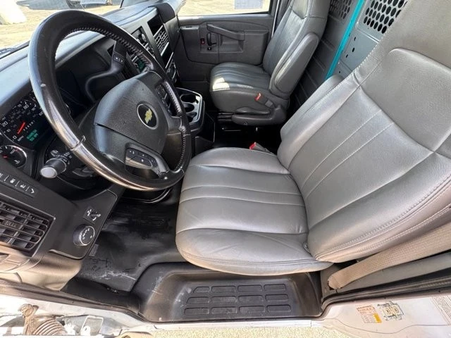 2021 Chevrolet Express - Image 17 of 21