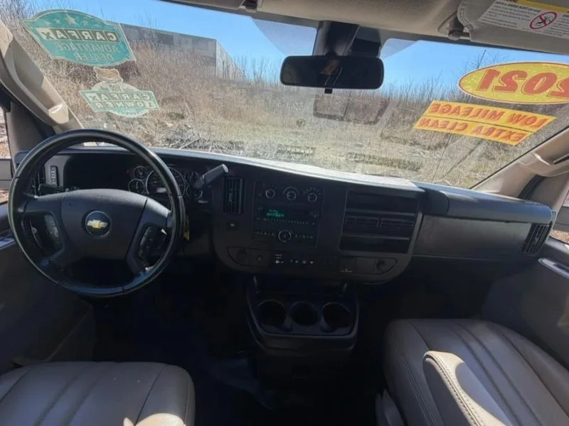 2021 Chevrolet Express - Image 11 of 12