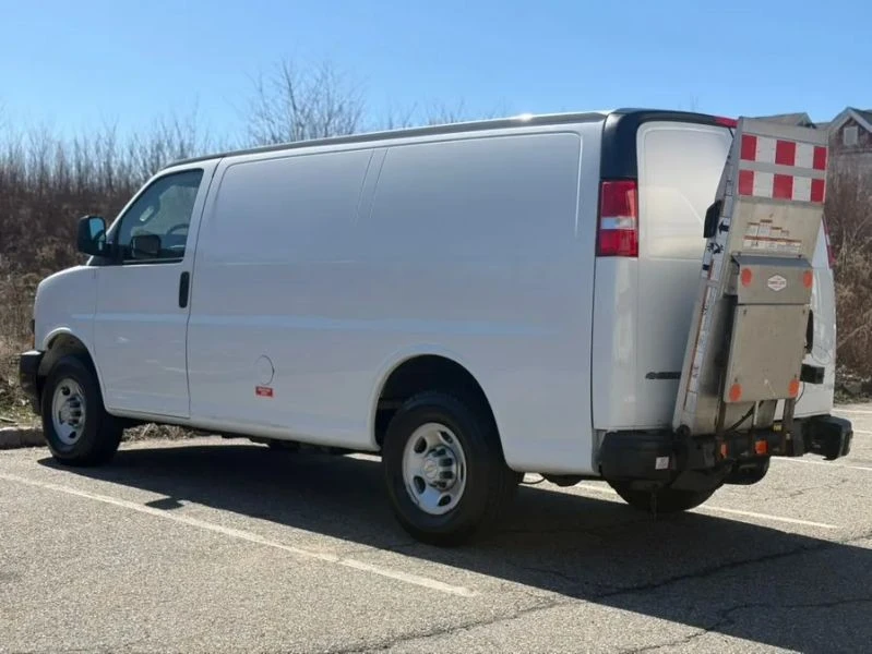 2021 Chevrolet Express - Image 6 of 12