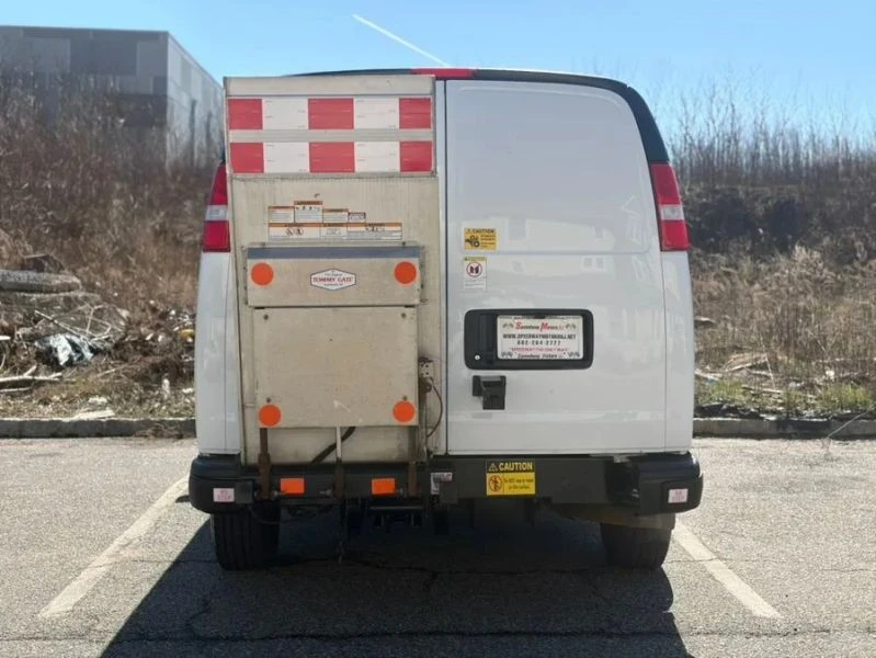 2021 Chevrolet Express - Image 7 of 12