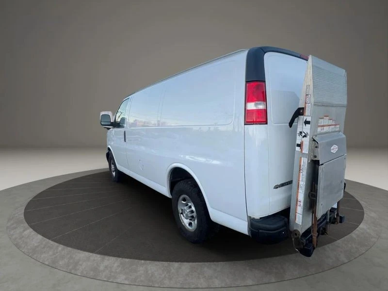 2021 Chevrolet Express - Image 7 of 12
