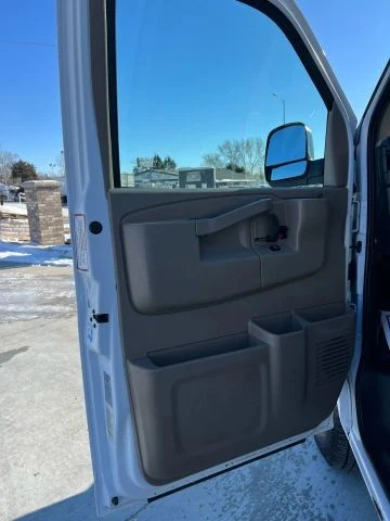 2021 Chevrolet Express - Image 21 of 21