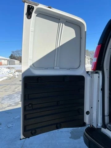 2021 Chevrolet Express - Image 18 of 21