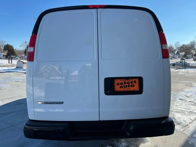 2021 Chevrolet Express - Image 5 of 21