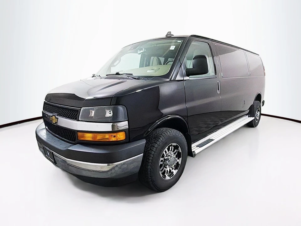 2021 Chevrolet Express - Image 4 of 21