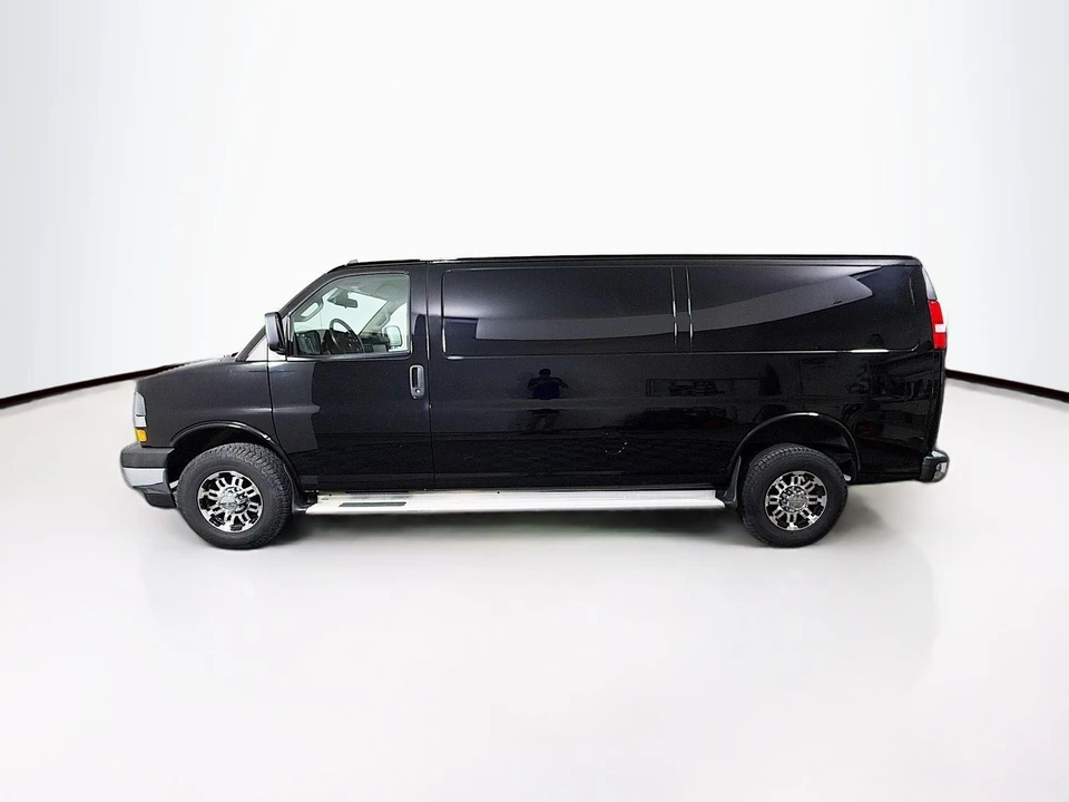 2021 Chevrolet Express - Image 5 of 21
