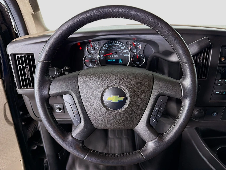 2021 Chevrolet Express - Image 14 of 21