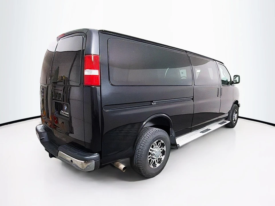 2021 Chevrolet Express - Image 8 of 21