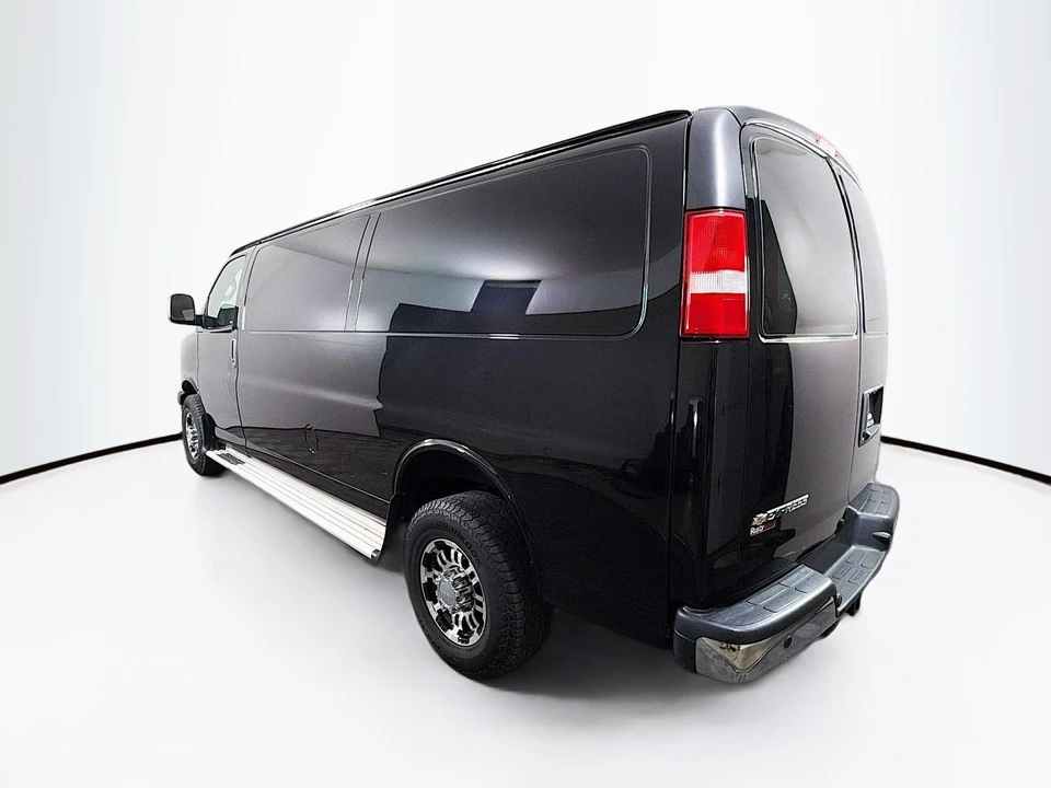 2021 Chevrolet Express - Image 6 of 21