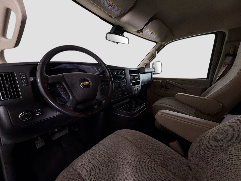 2021 Chevrolet Express - Image 10 of 21