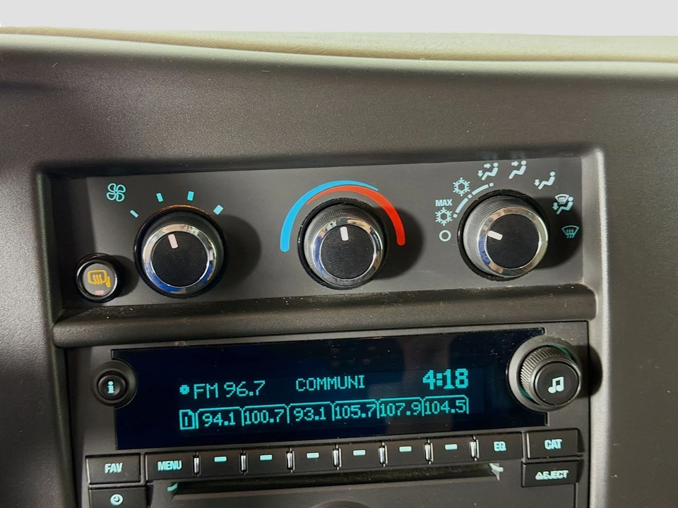2021 Chevrolet Express - Image 18 of 21