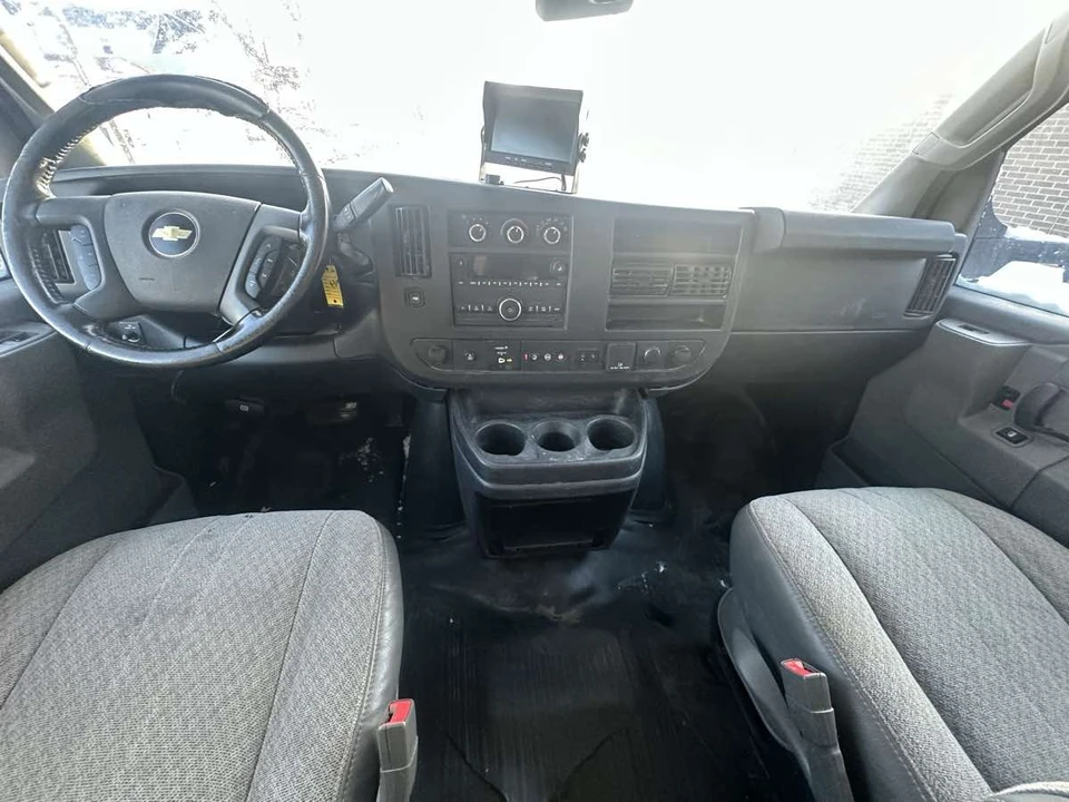 2021 Chevrolet Express - Image 19 of 21