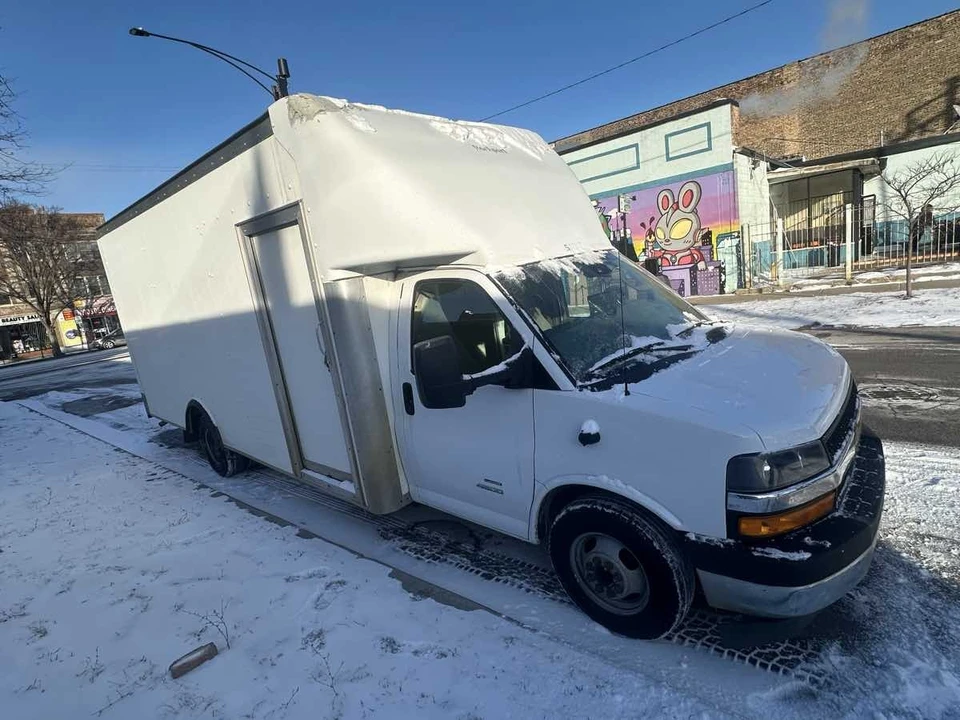 2021 Chevrolet Express - Image 11 of 21