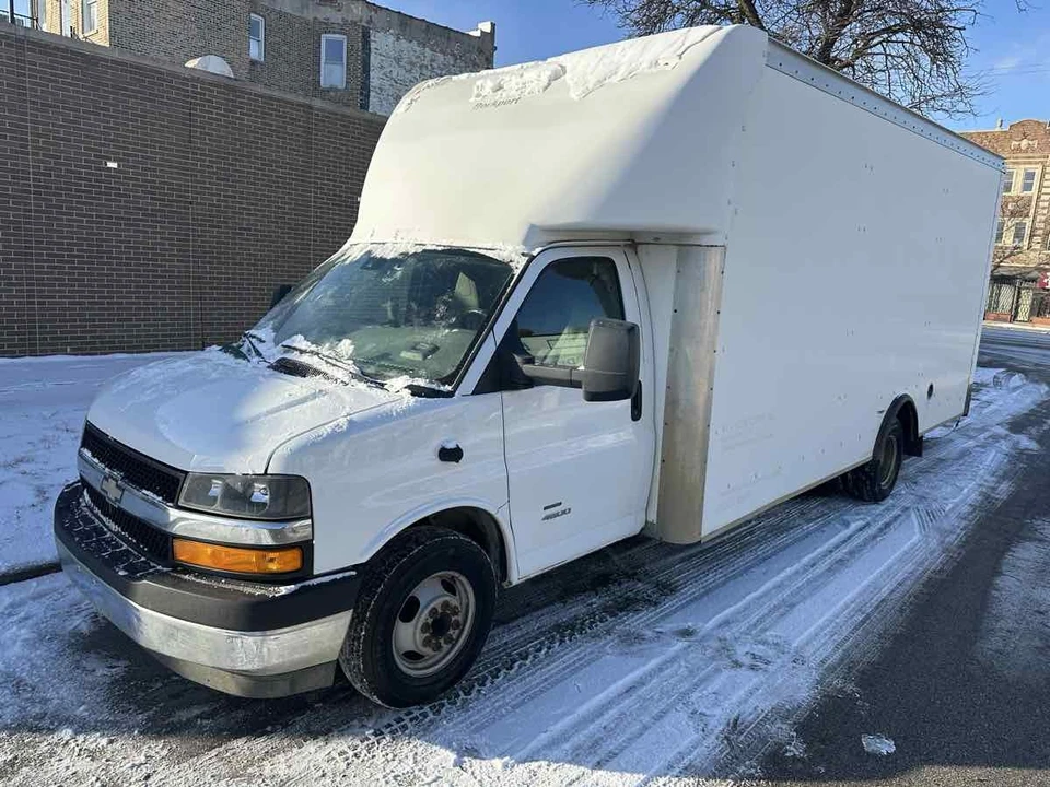 2021 Chevrolet Express - Image 3 of 21