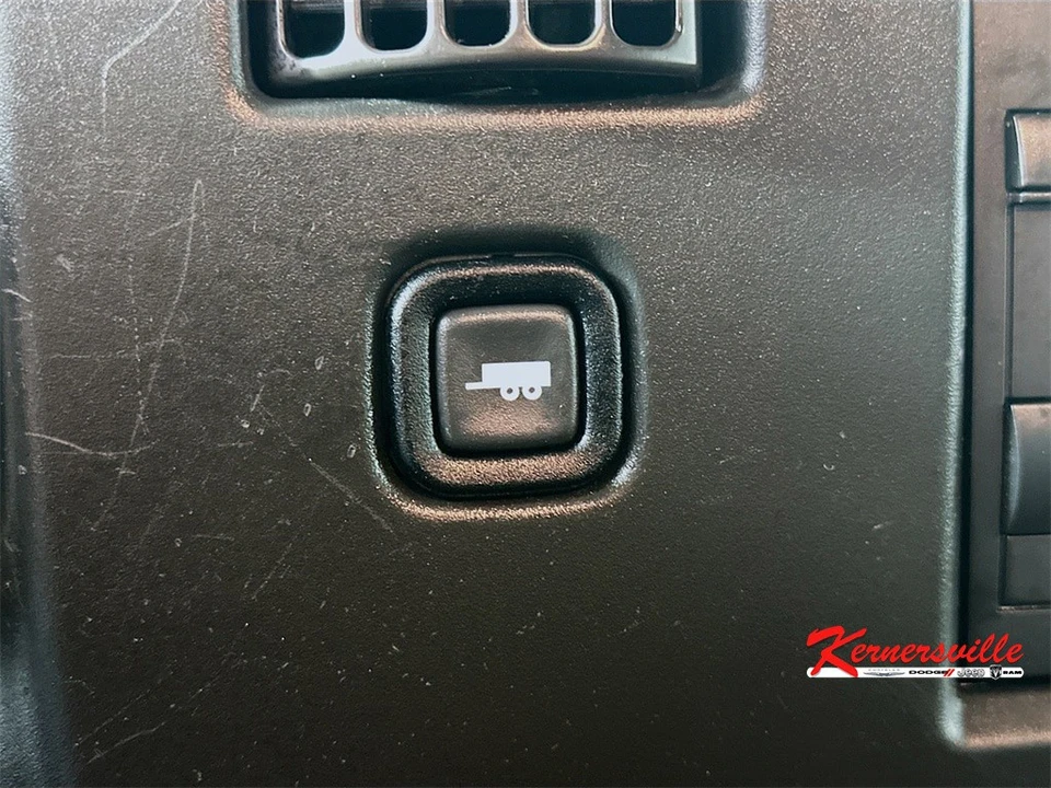 2021 Chevrolet Express - Image 19 of 21