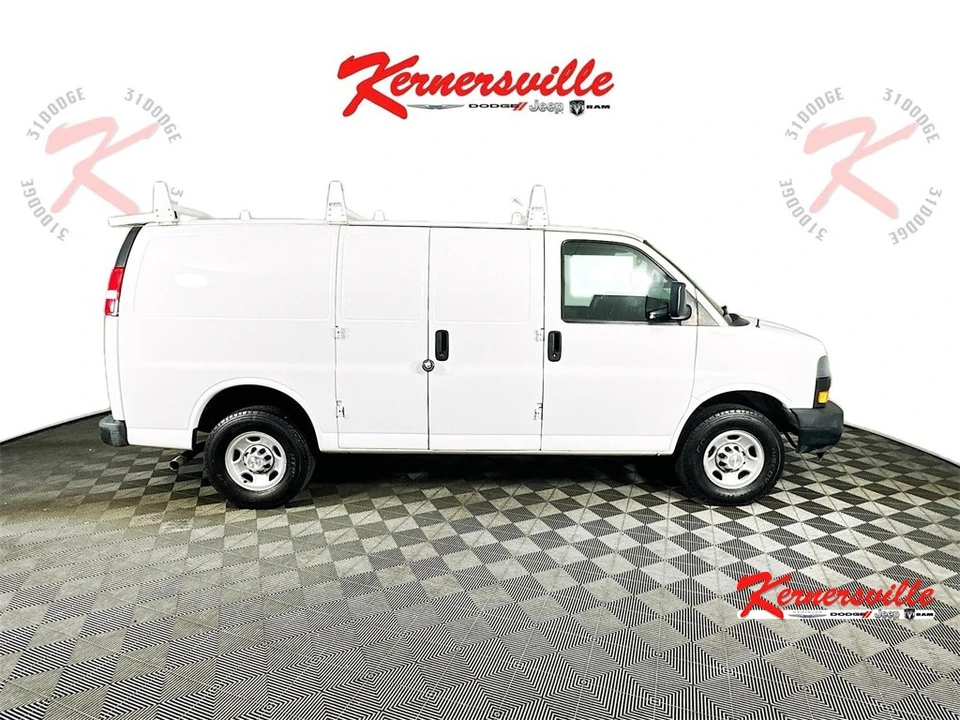 2021 Chevrolet Express - Image 8 of 21