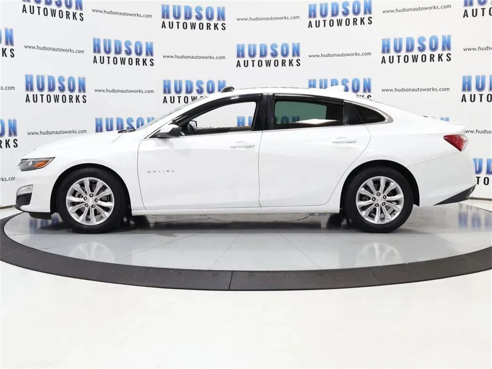 2021 Chevrolet Malibu - Image 3 of 31