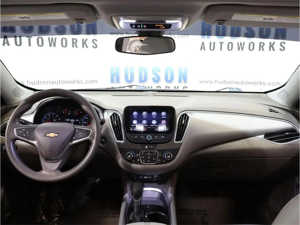 2021 Chevrolet Malibu - Image 25 of 31