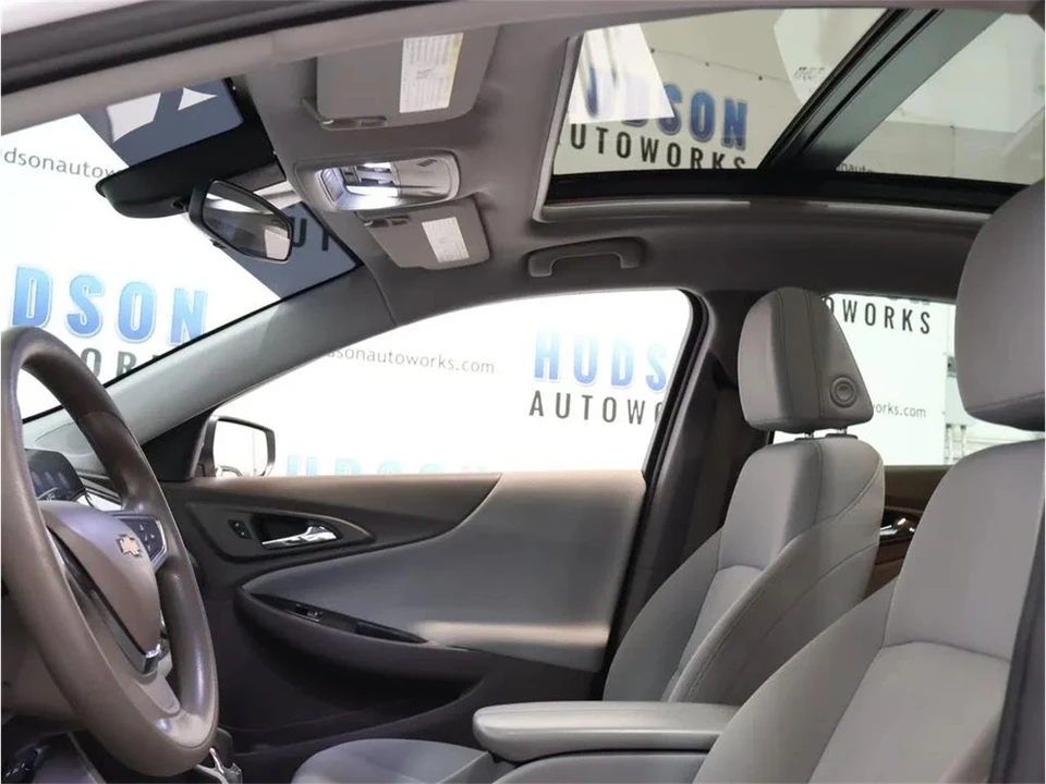 2021 Chevrolet Malibu - Image 23 of 31