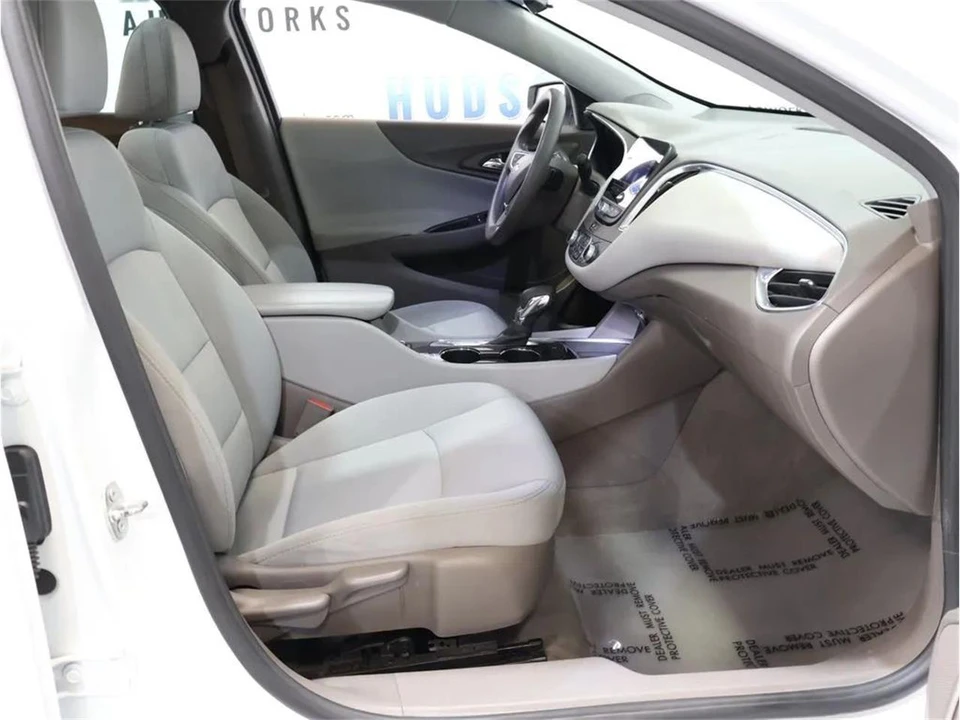 2021 Chevrolet Malibu - Image 29 of 31