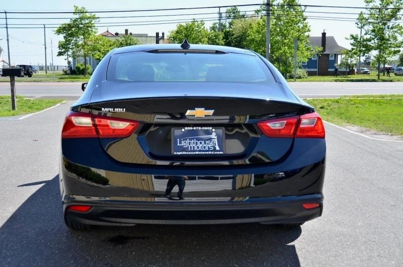 2021 Chevrolet Malibu - Image 9 of 12