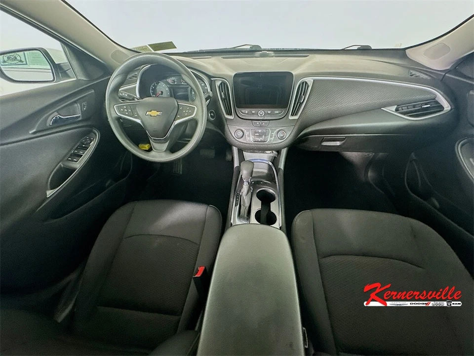 2021 Chevrolet Malibu - Image 10 of 21