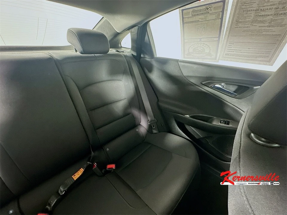 2021 Chevrolet Malibu - Image 14 of 21